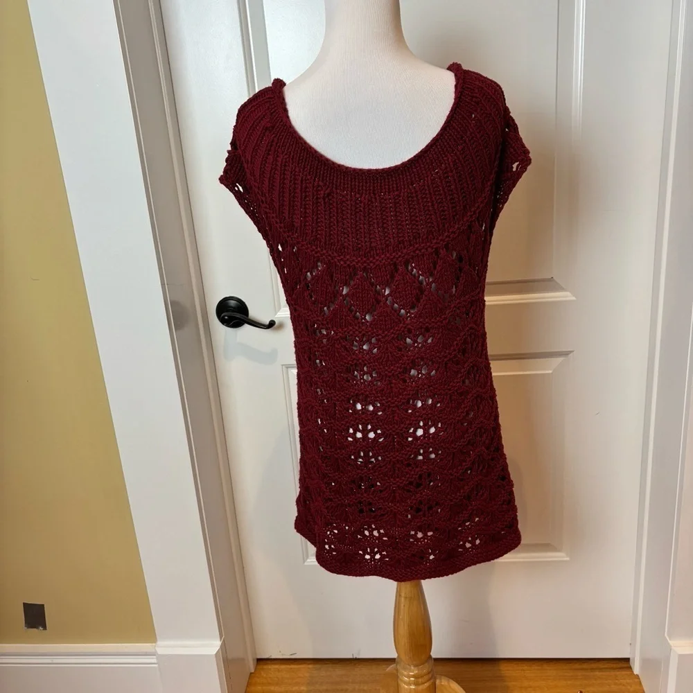 Coldwater Creek Maroon Open Knit Button Front Vest Sz S (6–8)